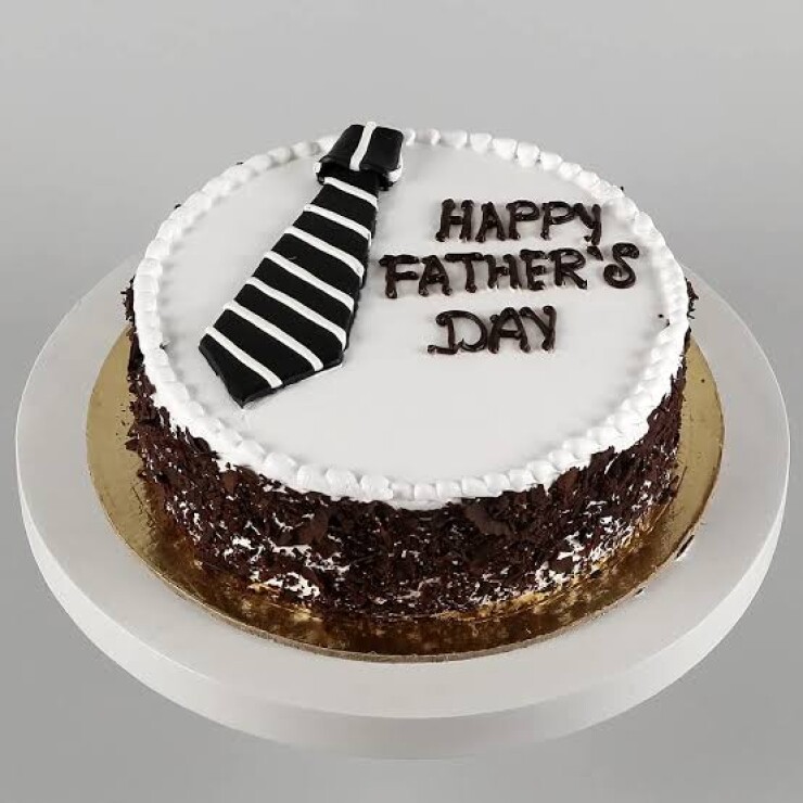 Gentleman Tie Cake featuring a 750 g Black Forest cake with elegant necktie decoration and Happy Fathers Day theme by Send My Feelings.