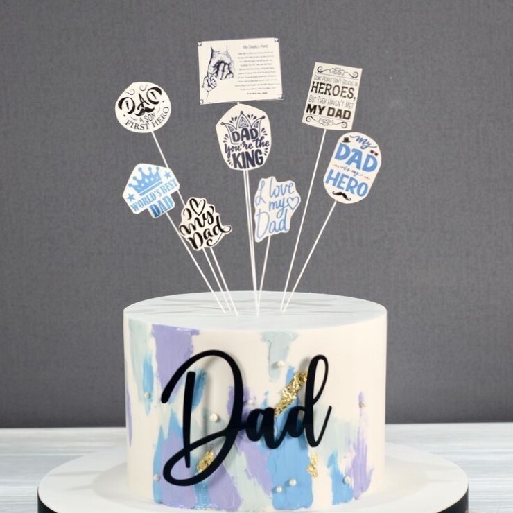 King of My Heart Cake featuring a 1 kg vanilla cake with black acrylic Dad tag, Fathers Day toppers and elegant designer decoration by Send My Feelings.